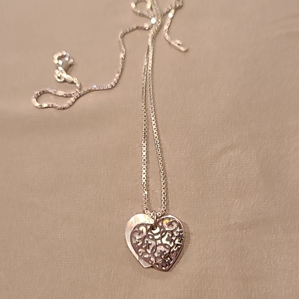 Filigree heart over mother of pearl heart sterling silver necklace - Picture 6 of 8